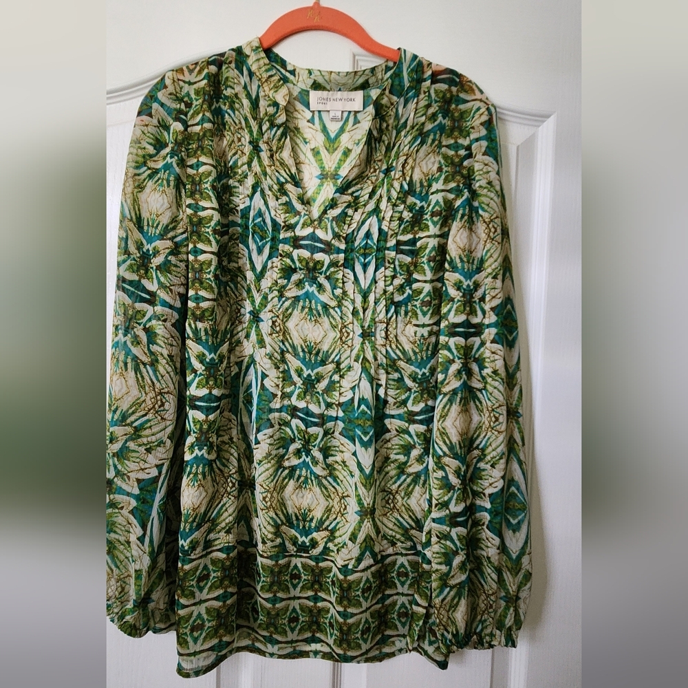 Jones New York Floral Green and Cream Blouse